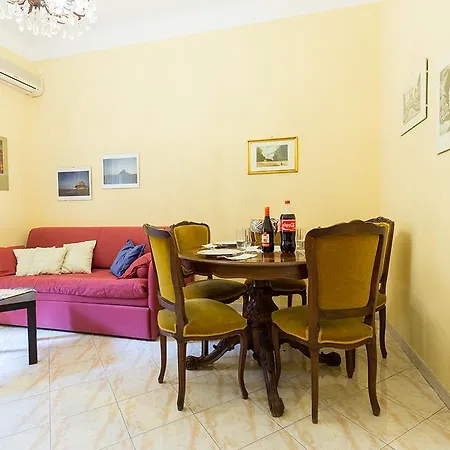 Charming Classic Flat Vatican Area דירה רומא