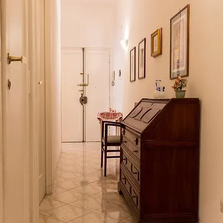 Charming Classic Flat Vatican Area